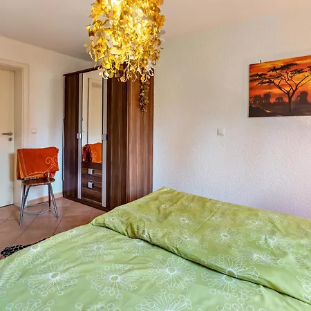 Apartment Im Holzhaus *