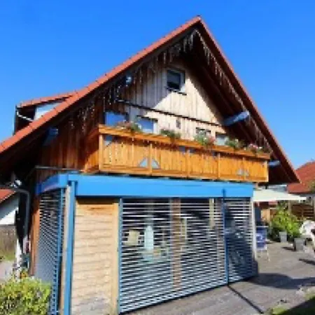 Im Holzhaus دوناوشينغن